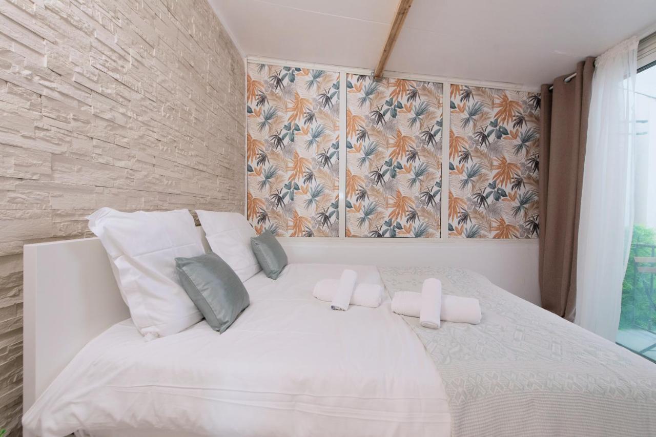 Grand Appartement- Le Port A/c Nizza